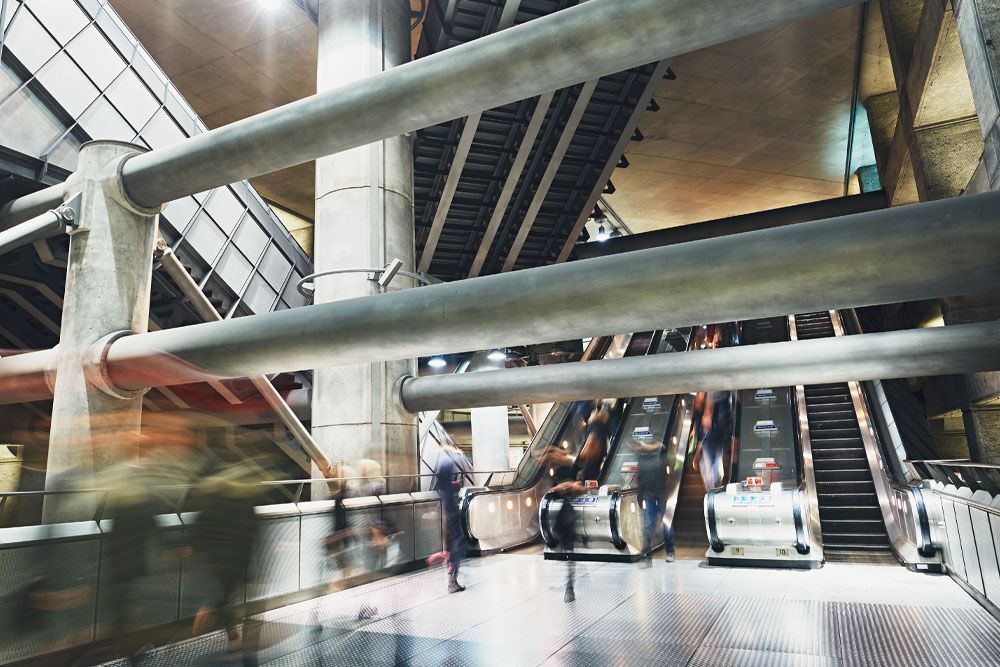 Dynamic hotel lobby environment conveying activity and modernity for hotel property management software