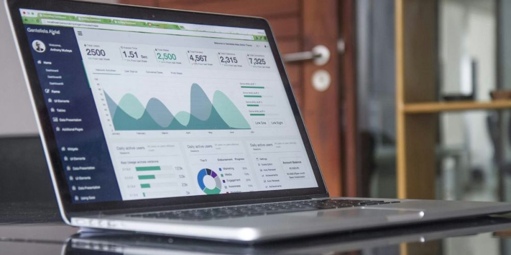 image of a building expenses software overview dashboard